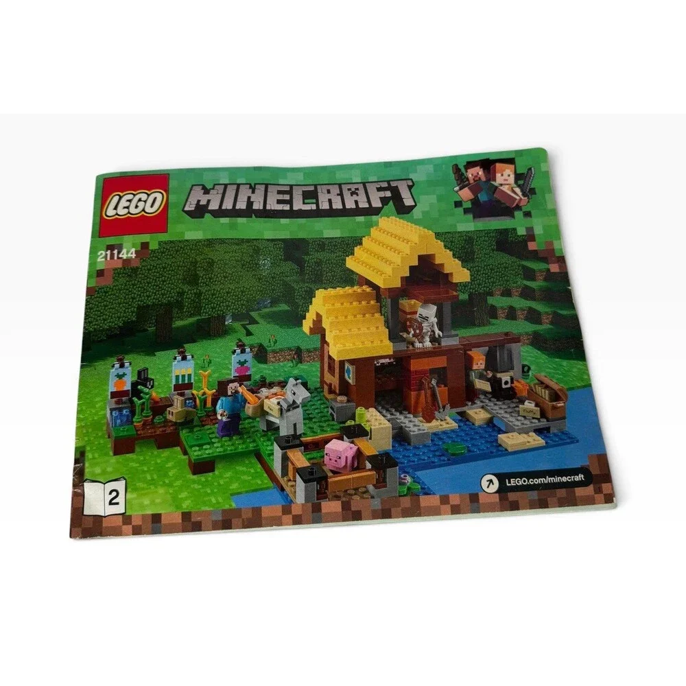 Minecraft Lego 21144 Assorted Lot of Pieces from Set and 3 Minifigures
